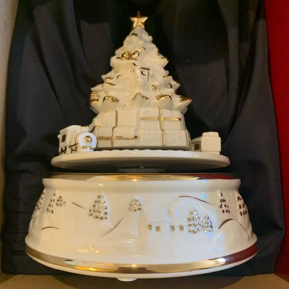 Mikasa christmas musical figurine - Picture 5 of 8